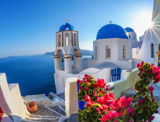 Септемврийски празници на о. Санторини със самолет от София – 3 нощувки